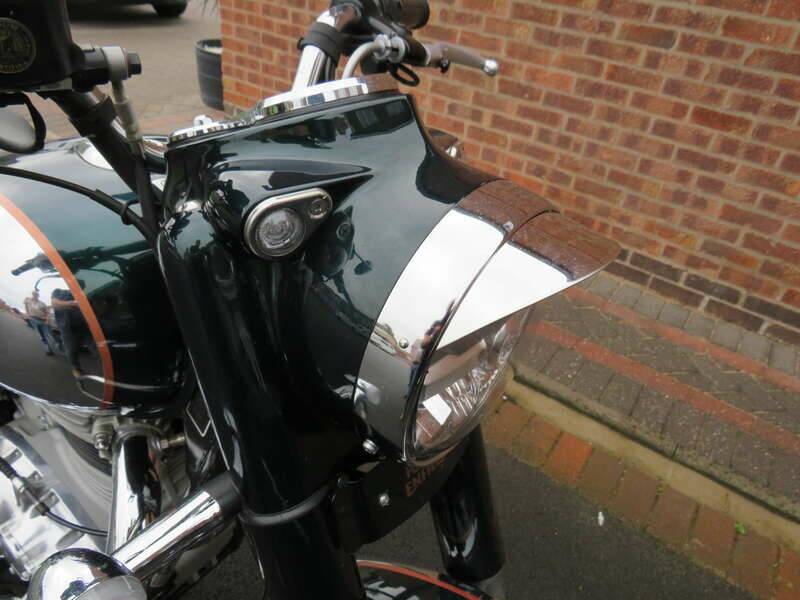 Image 6/41 of Royal Enfield Classic 350 (2025)