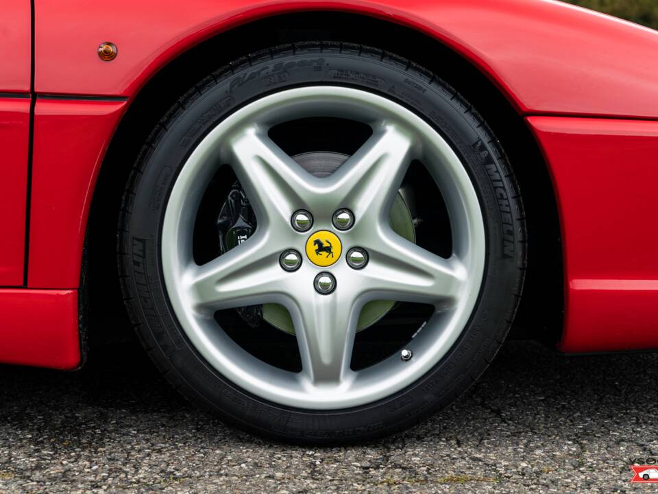 Bild 16/53 von Ferrari F 355 Berlinetta (1996)