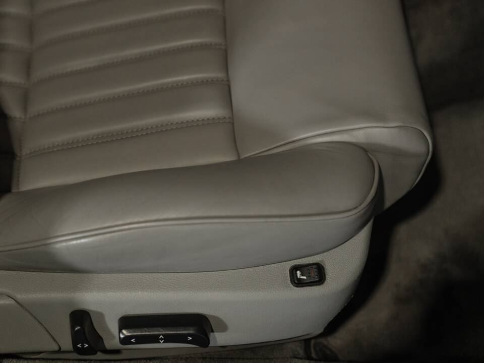 Immagine 17/48 di Alfa Romeo 166 3.0 V6 24V (1999)