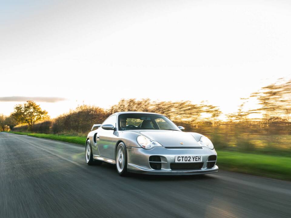 Bild 10/25 von Porsche 911 GT2 (2003)