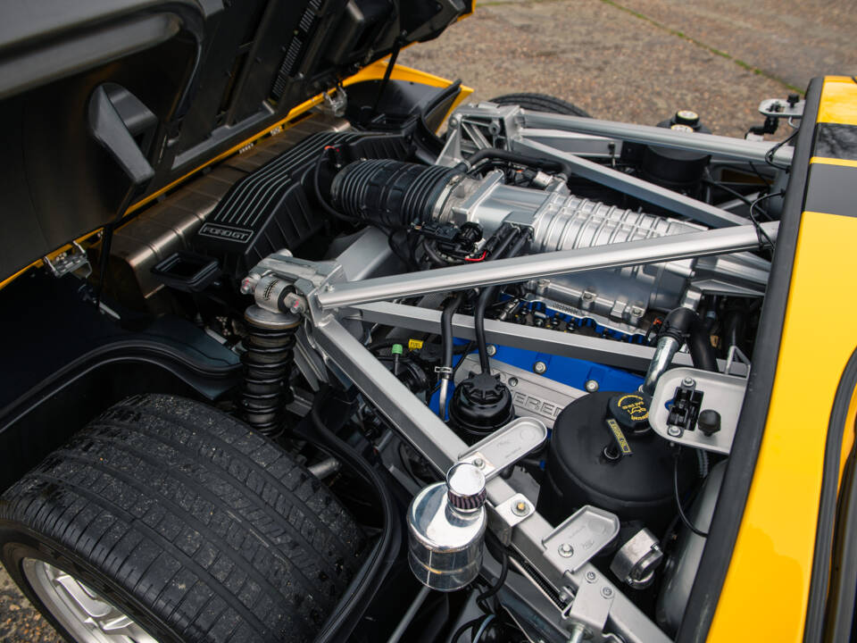 Bild 29/30 von Ford GT (2005)