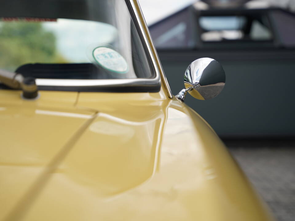 Bild 36/50 von Alfa Romeo 2000 GT Veloce (1975)
