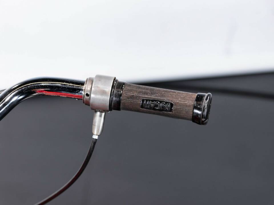 Image 31/50 of Ducati DUMMY (1953)