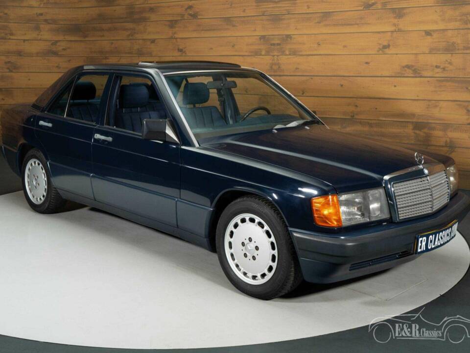 Imagen 3/19 de Mercedes-Benz 190 D (1990)