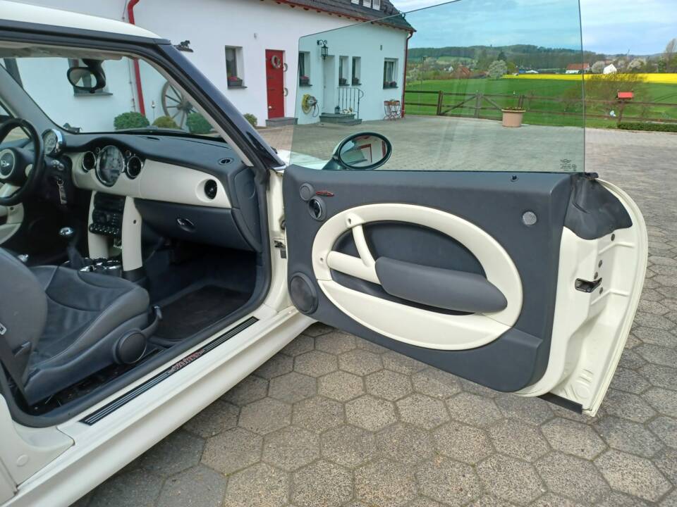 Bild 3/9 von Mini Cooper S JCW (2004)