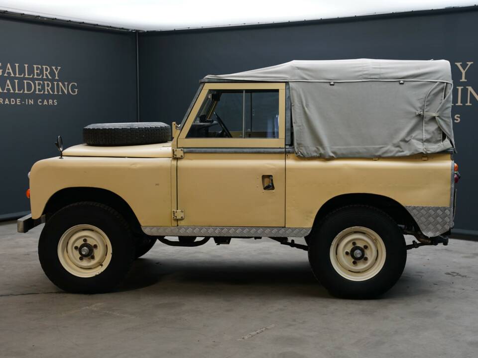 Image 2/50 of Land Rover 88 Lightweight (1973)