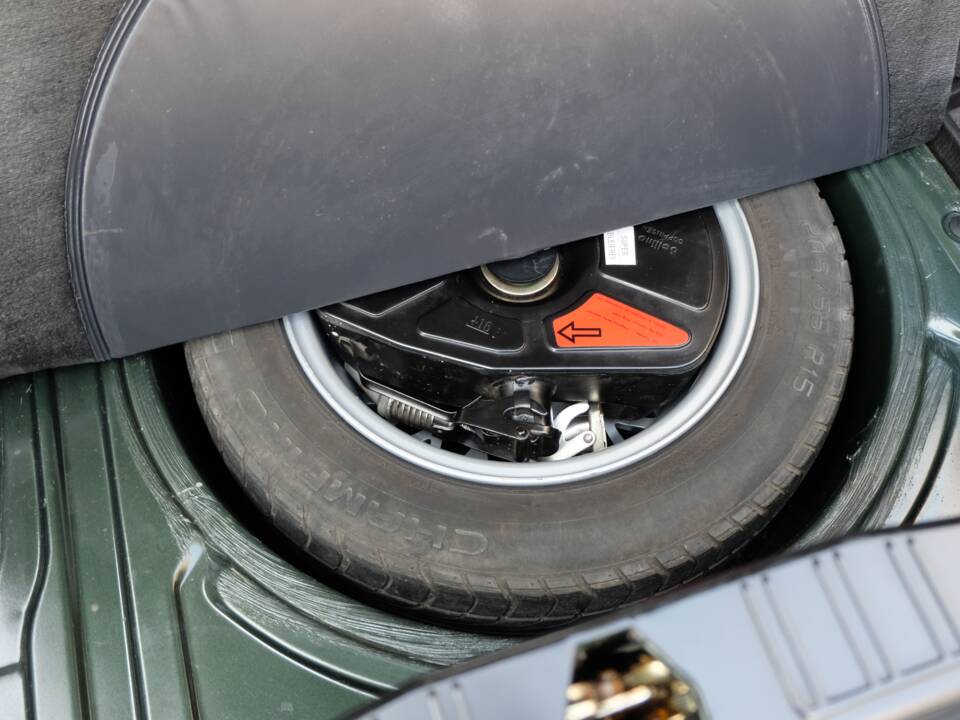 Immagine 43/48 di BMW 325i (1986)