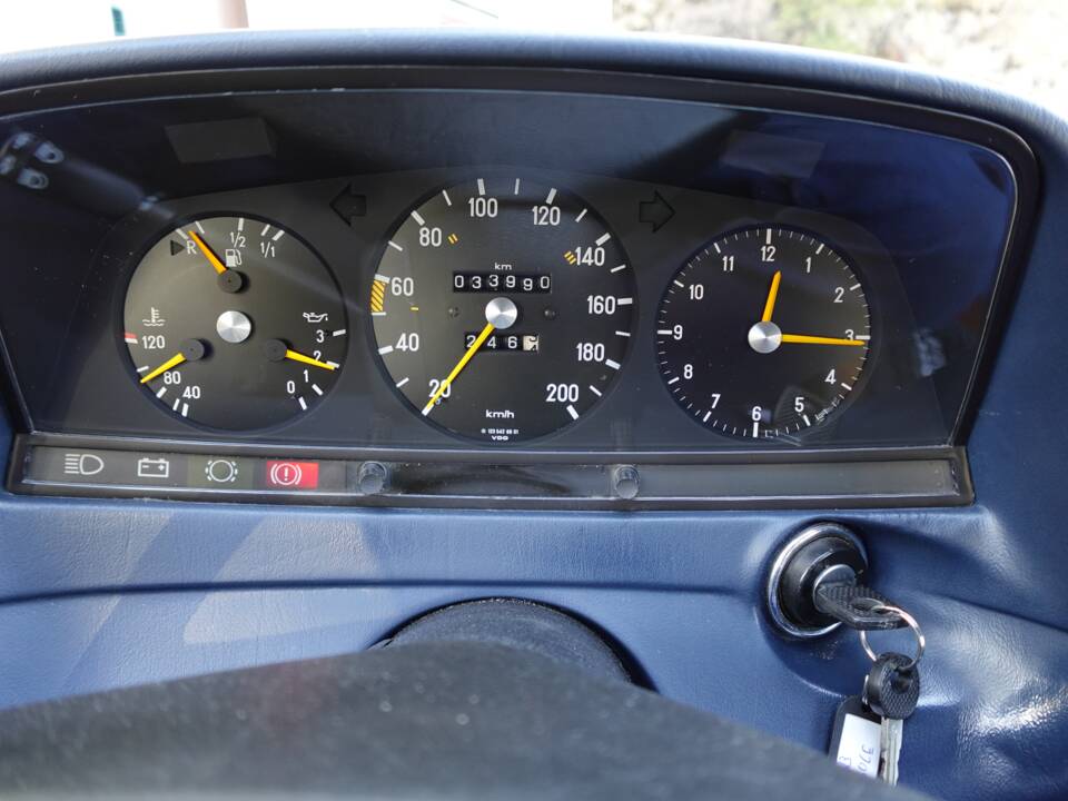 Bild 15/57 von Mercedes-Benz 230 CE (1980)