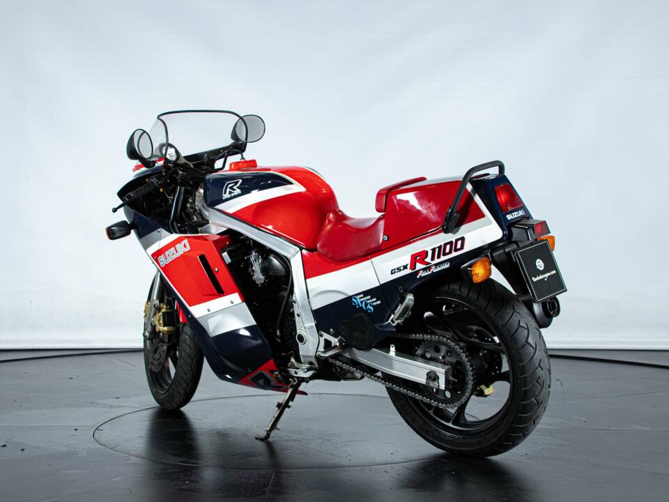Image 2/50 de Suzuki DUMMY (1986)