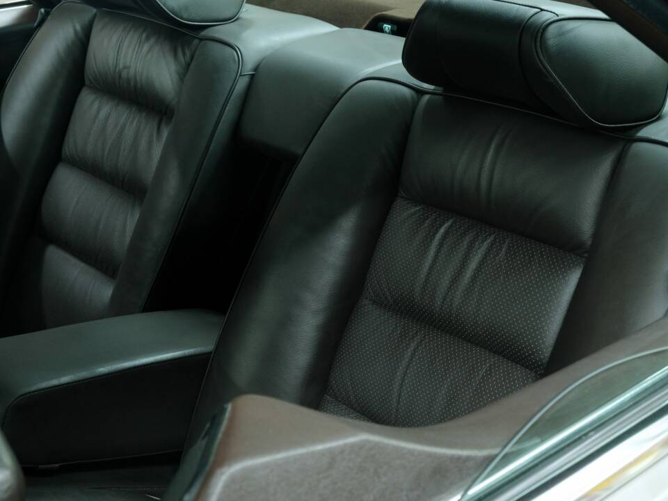 Image 43/50 of Mercedes-Benz 420 SEC (1989)