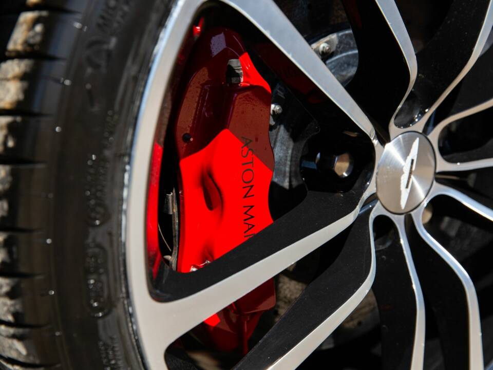 Image 50/50 of Aston Martin DBS (2012)