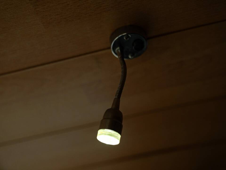 Image 37/50 of Land Rover 90 (1985)