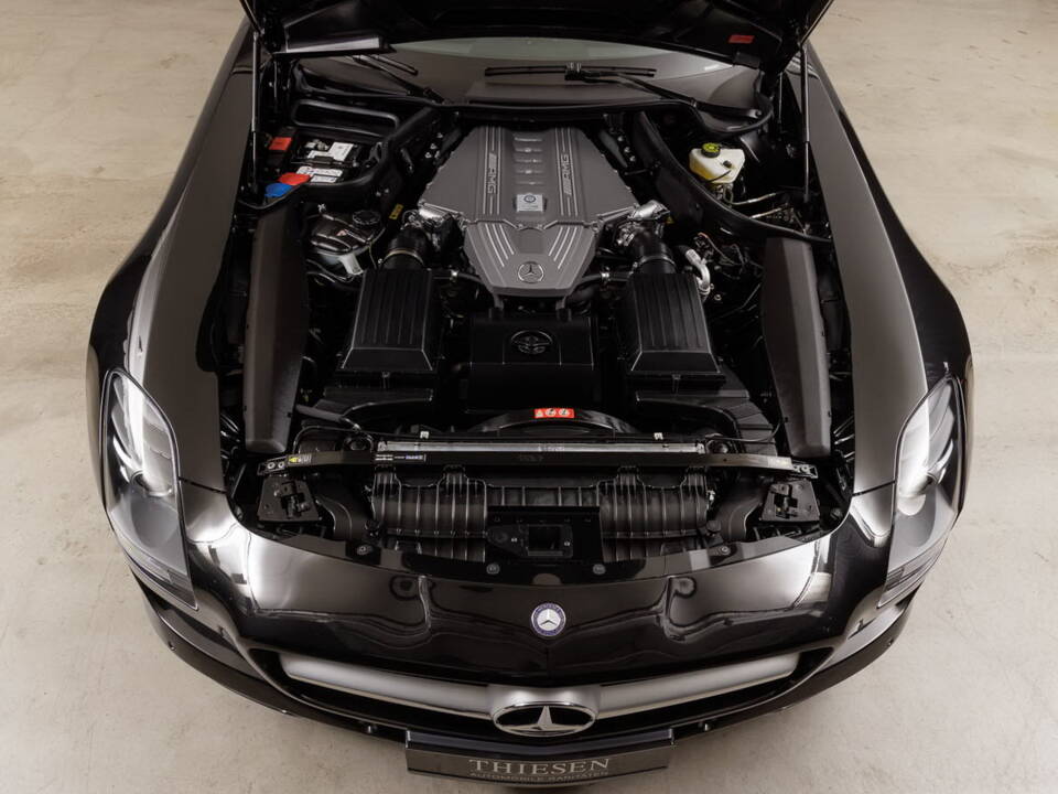 Bild 33/34 von Mercedes-Benz SLS AMG (2013)
