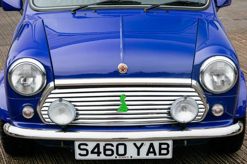 Image 11/34 of Rover Mini "Paul Smith" (1999)