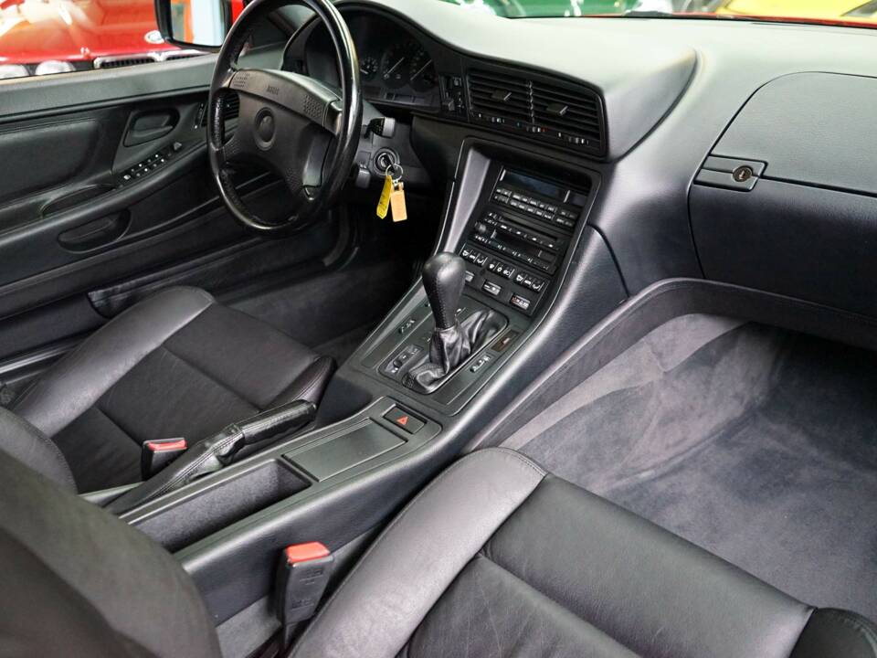 Immagine 21/50 di BMW 850i (1990)