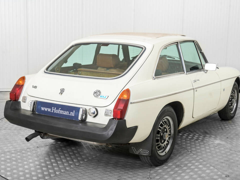 Image 27/50 of MG MGB GT V8 (1975)