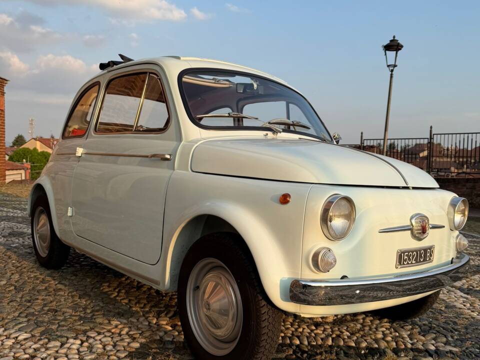 Image 8/63 de FIAT 500 D (1964)