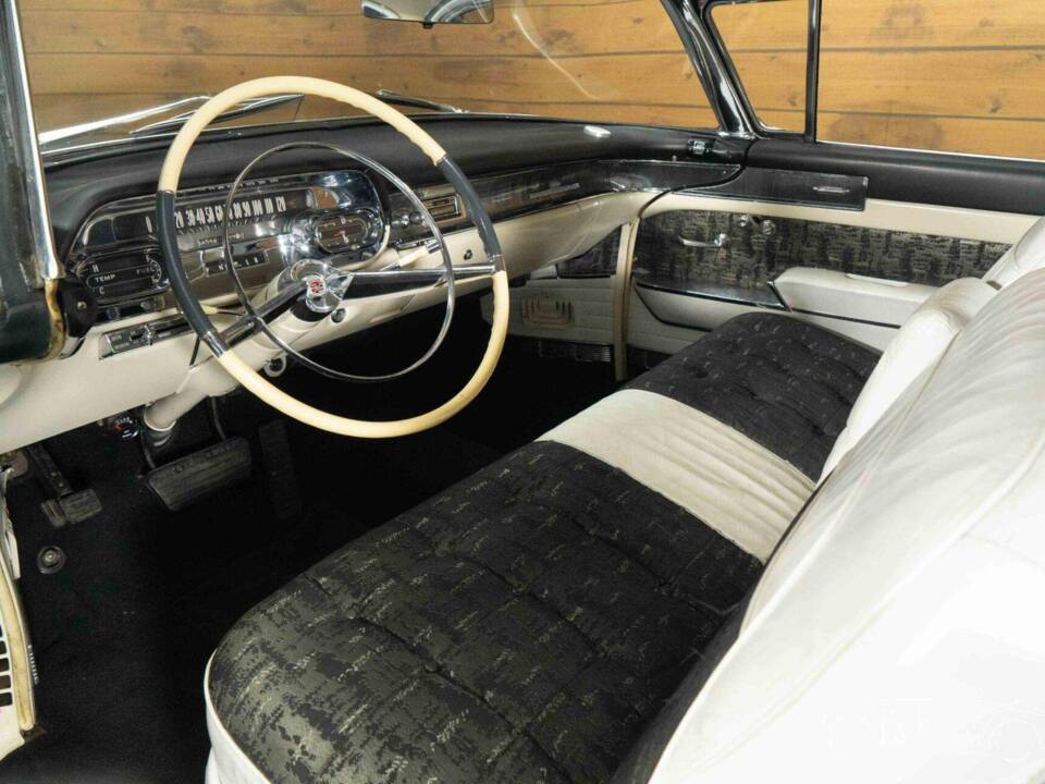 Bild 18/19 von Cadillac 62 Coupe DeVille (1958)