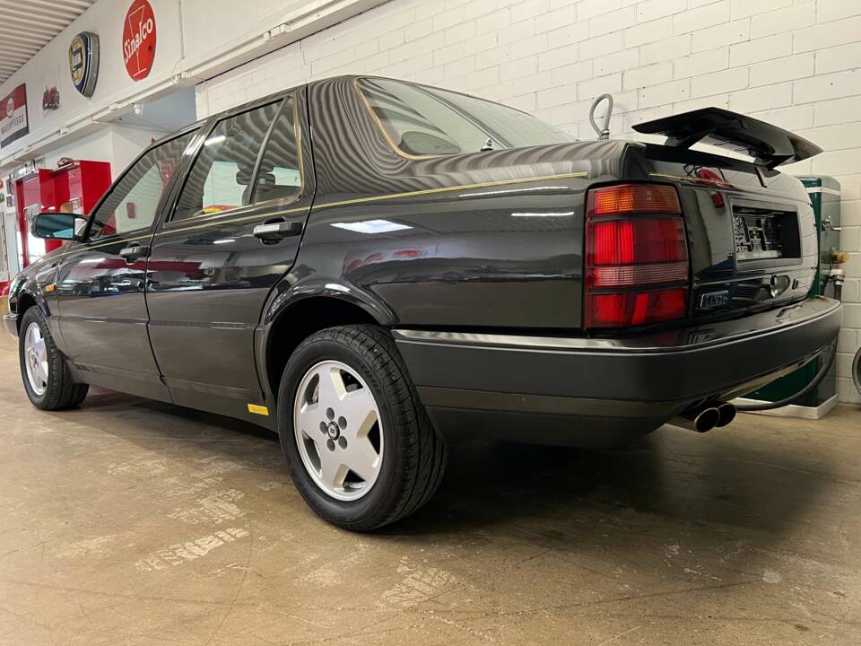 Bild 15/18 von Lancia Thema 8.32 (1988)