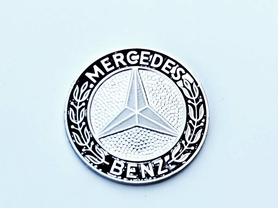 Image 14/53 of Mercedes-Benz 280 SL (1981)