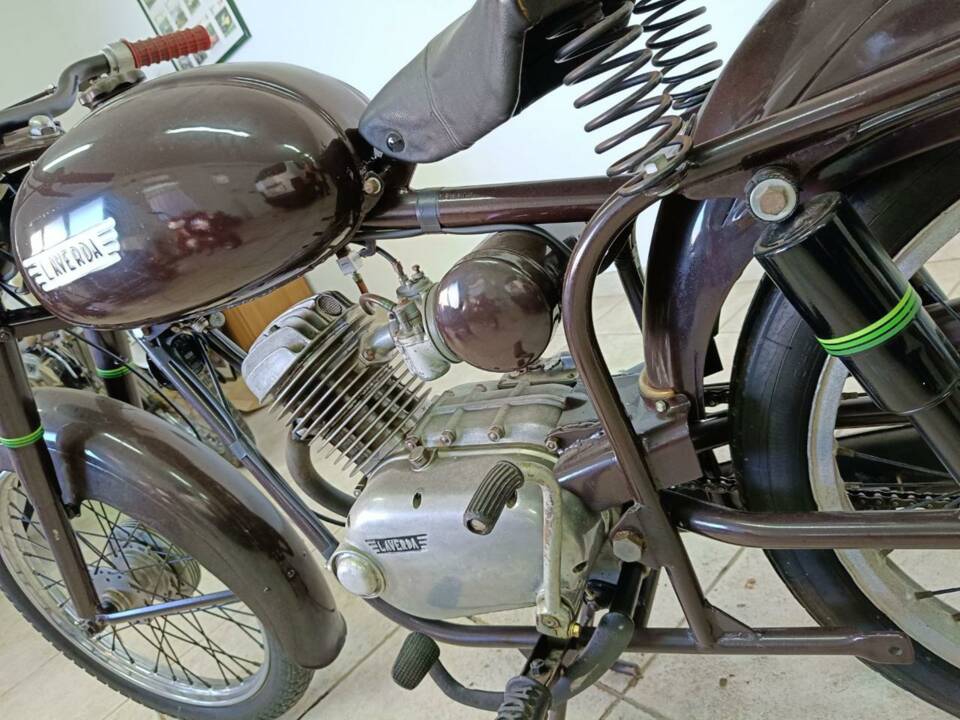 Image 5/32 de Laverda 75 Sport (1954)