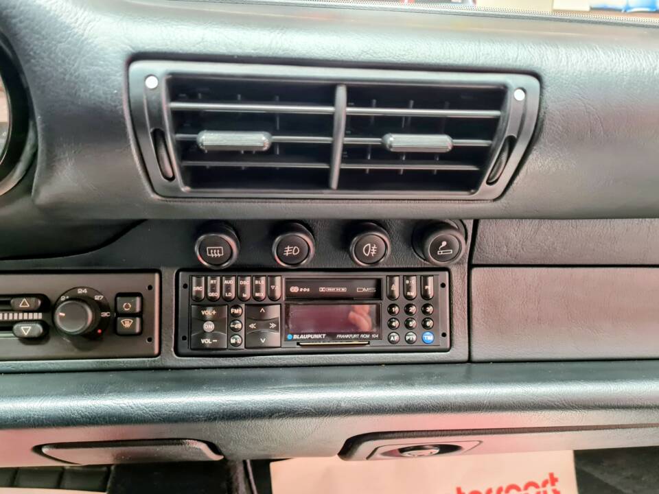 Immagine 12/34 di Porsche 911 Carrera (1996)