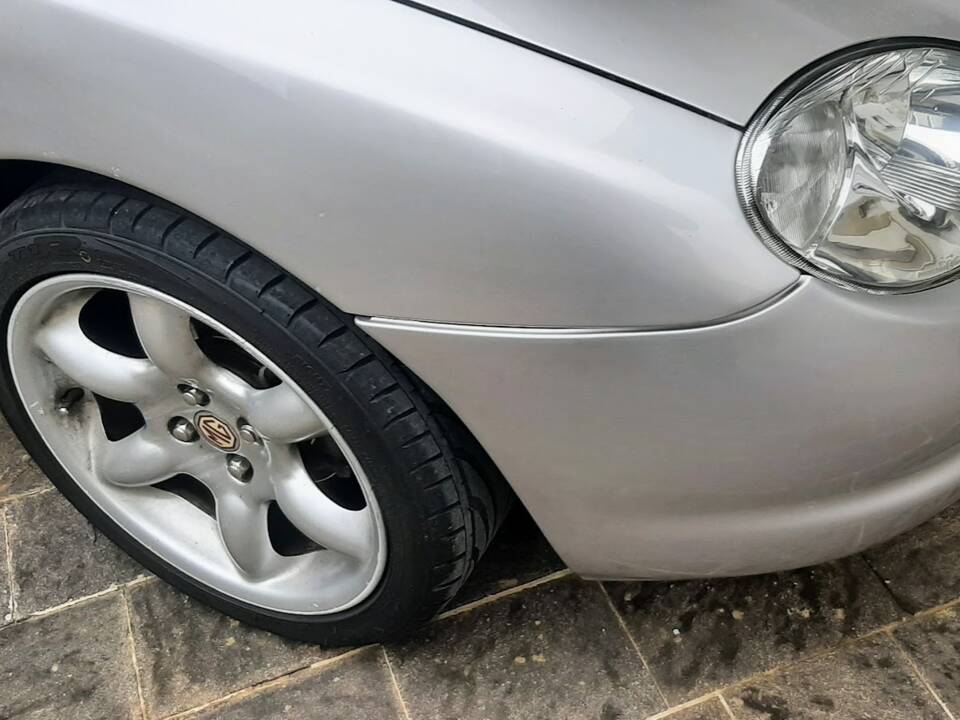 Immagine 10/50 di MG F 1.8i VVC 75 LE "75th Anniversary" (1999)