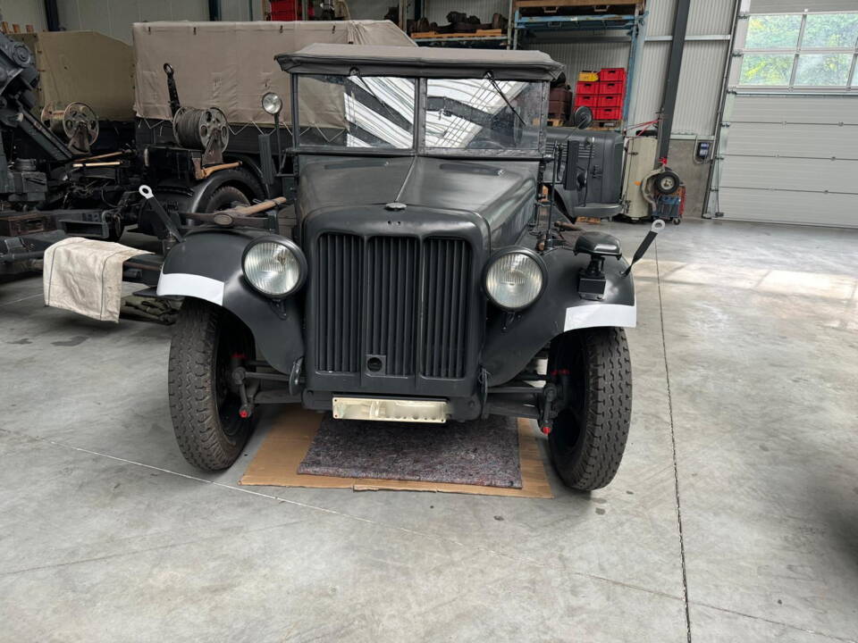 Image 2/12 of Saurer Austria Sd.Kfz. 10 (1941)