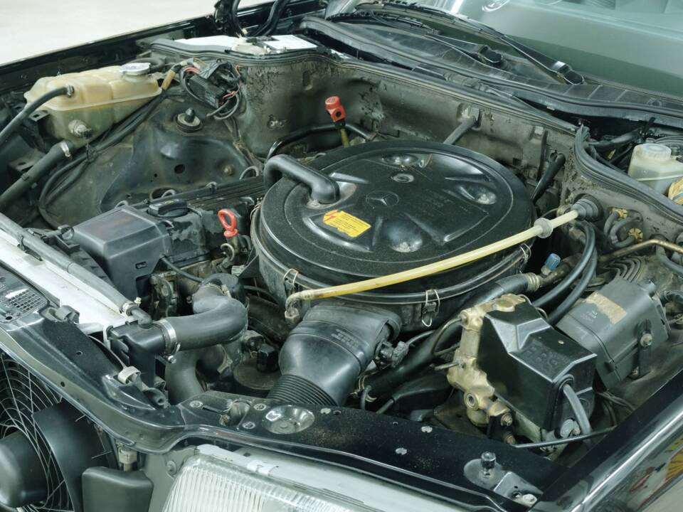 Bild 20/50 von Mercedes-Benz 300 SEL (1991)