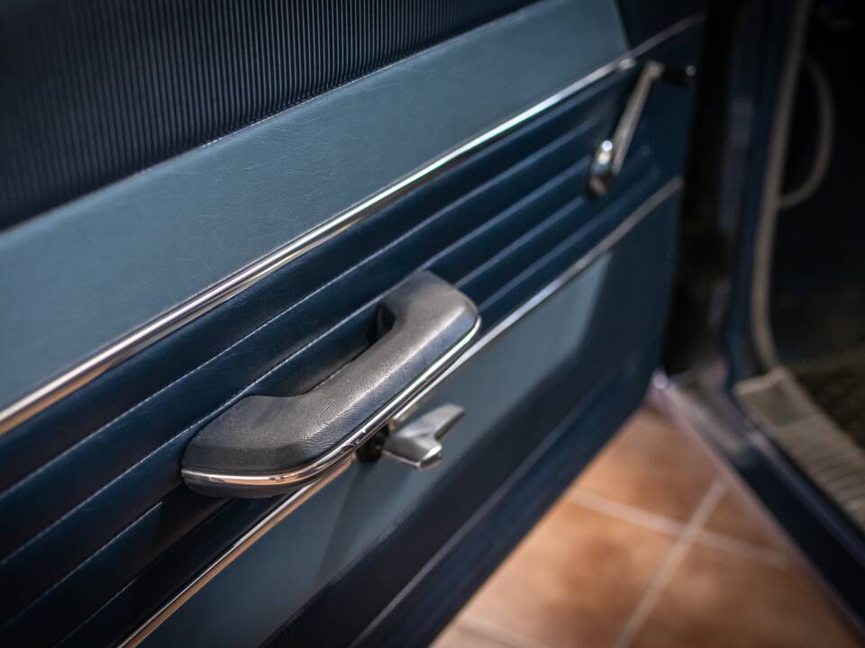 Image 16/26 of Ford Taunus 17m 1700 (1965)