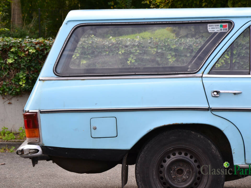 Imagen 9/50 de Mercedes-Benz 220 D (1974)