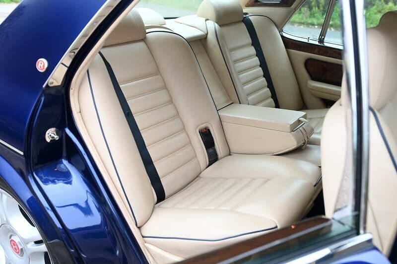 Bild 20/25 von Bentley Turbo R (1996)