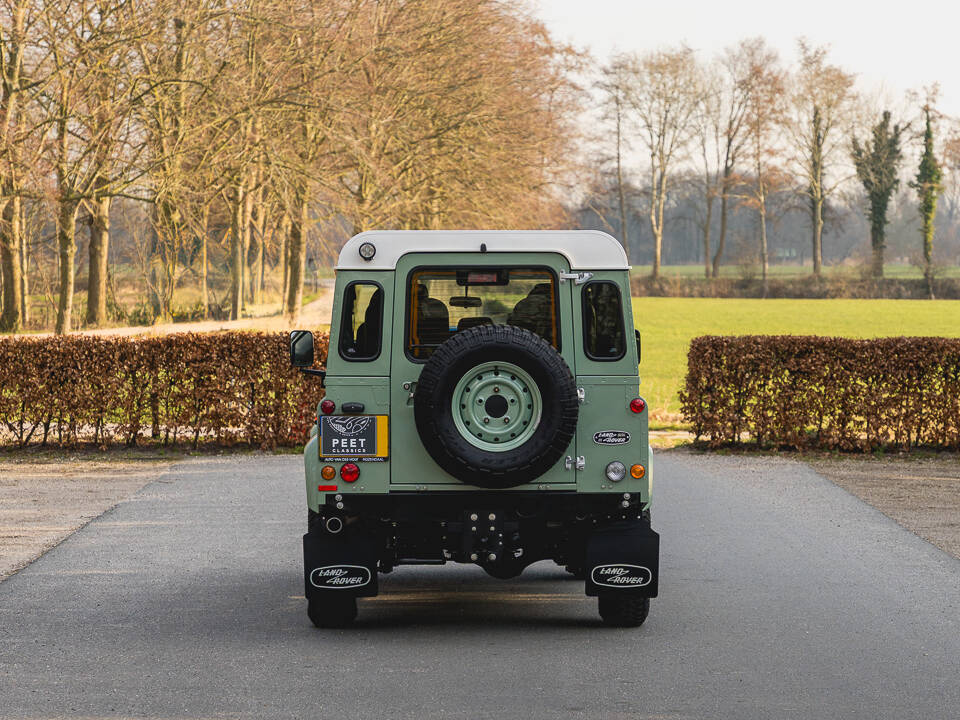 Bild 6/37 von Land Rover Defender (2016)