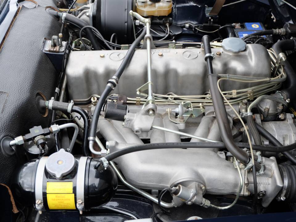 Immagine 61/66 di Mercedes-Benz 280 SL (1969)