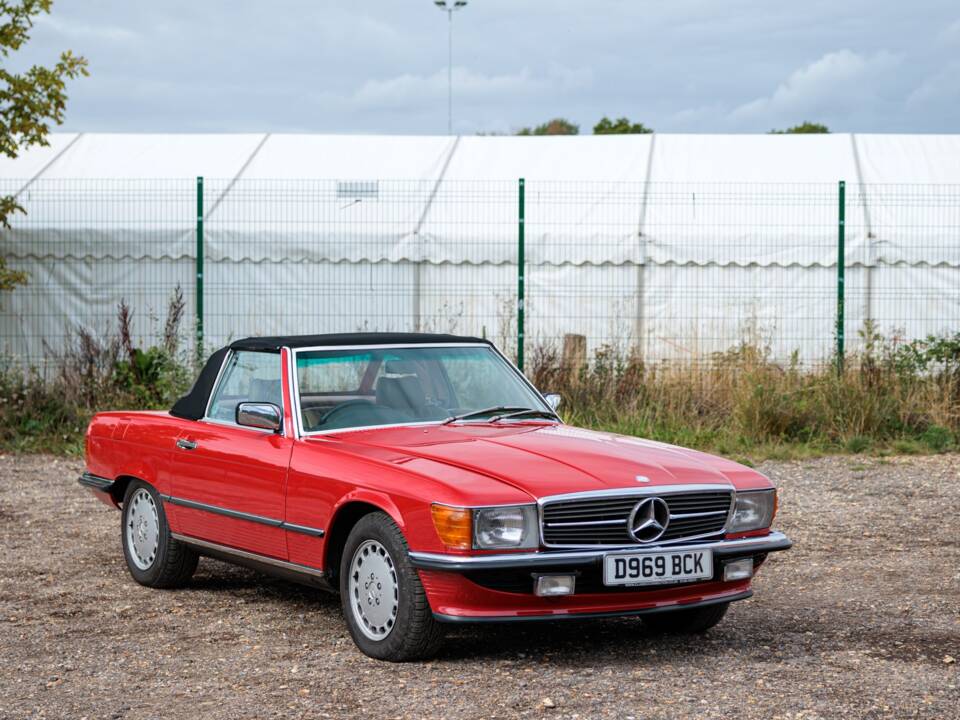 Image 46/50 of Mercedes-Benz 420 SL (1988)