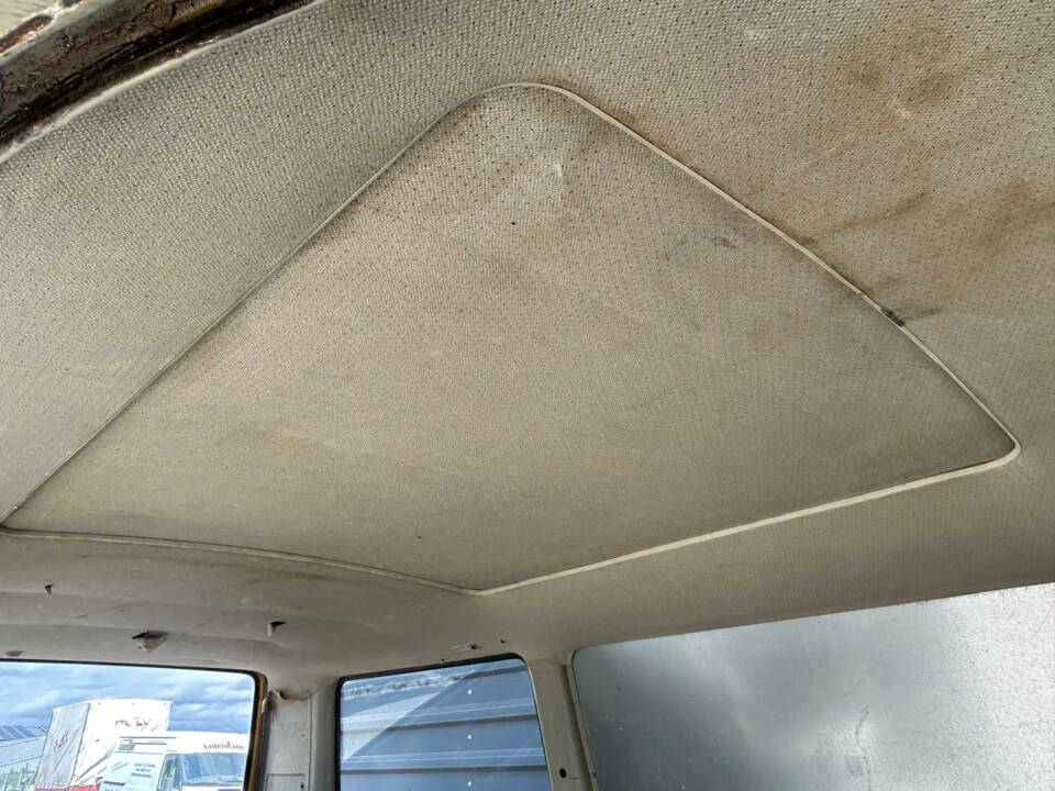 Bild 12/50 von Volkswagen T3 Kombi D Syncro 1.6 (1991)