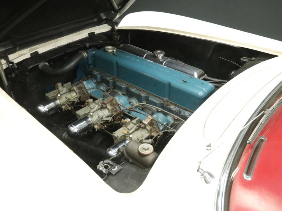 Image 11/50 of Chevrolet Corvette (1954)