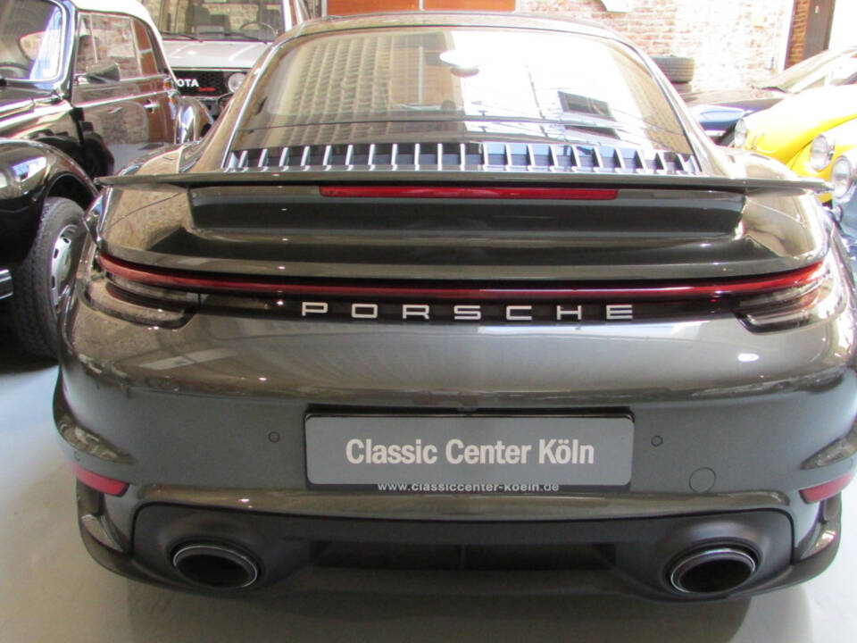 Image 5/20 of Porsche 911 Turbo (2022)