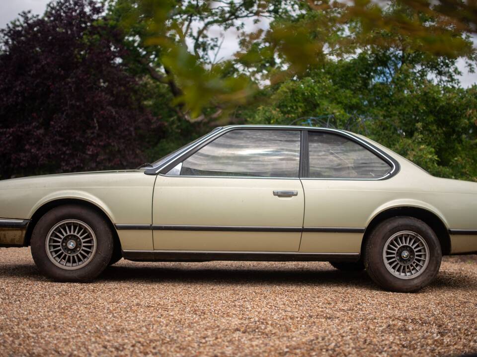 Immagine 2/50 di BMW 633 CSi (1977)