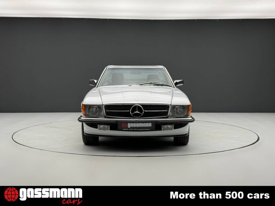 Bild 2/15 von Mercedes-Benz 560 SL (1986)