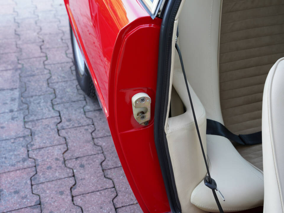 Image 13/50 of Ferrari Dino 308 GT4 (1976)
