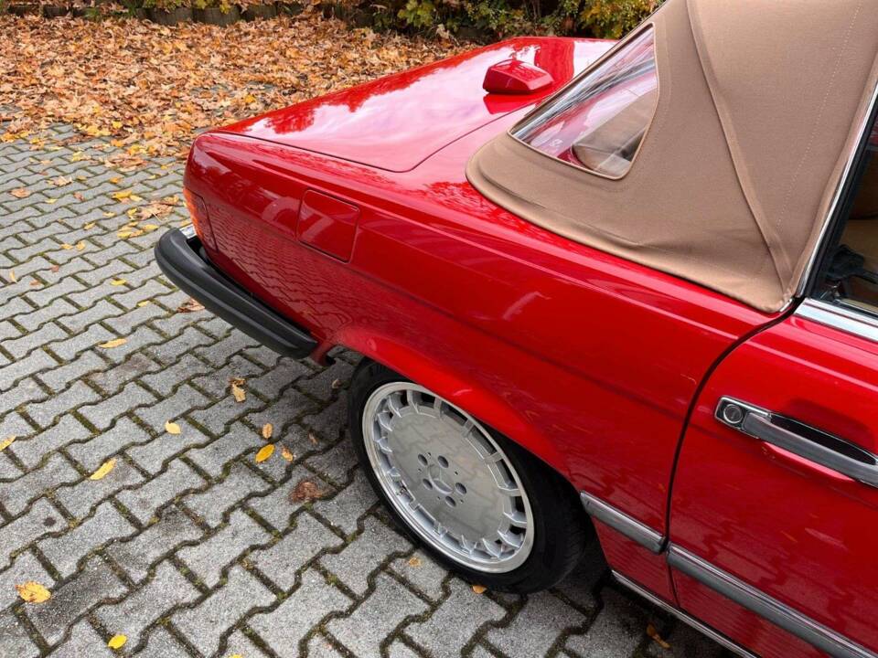 Bild 12/22 von Mercedes-Benz 560 SL (1986)
