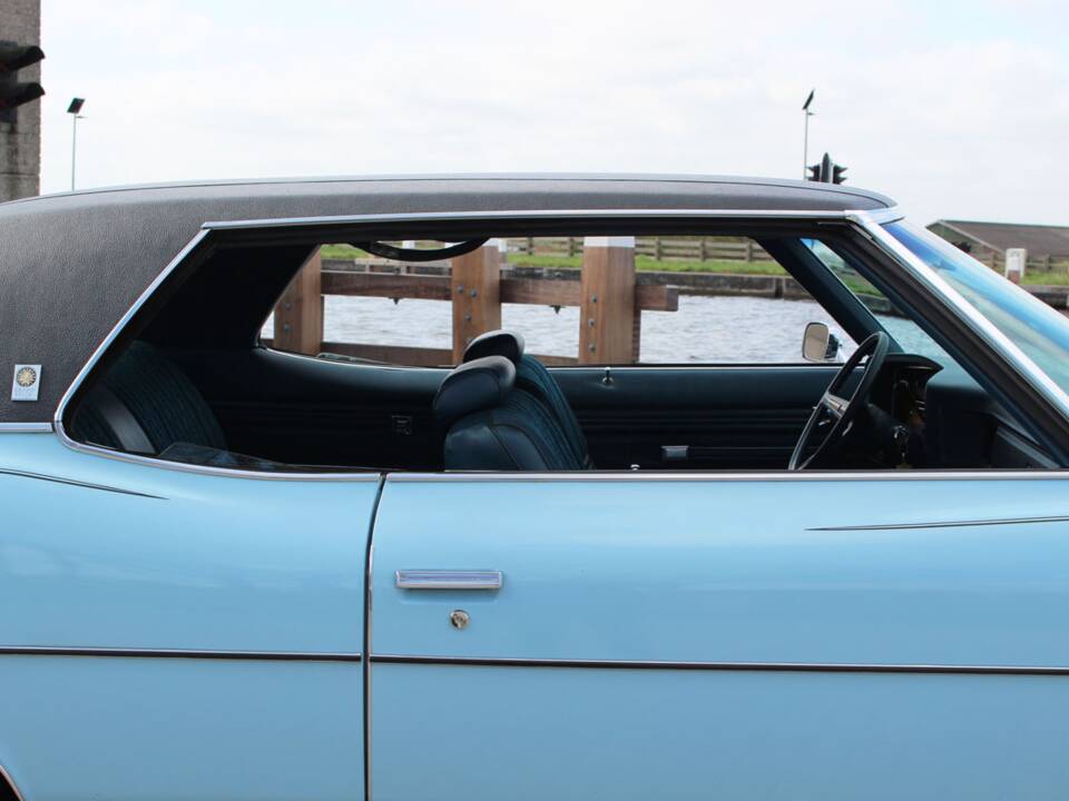 Bild 16/30 von Pontiac Grand Ville (1972)