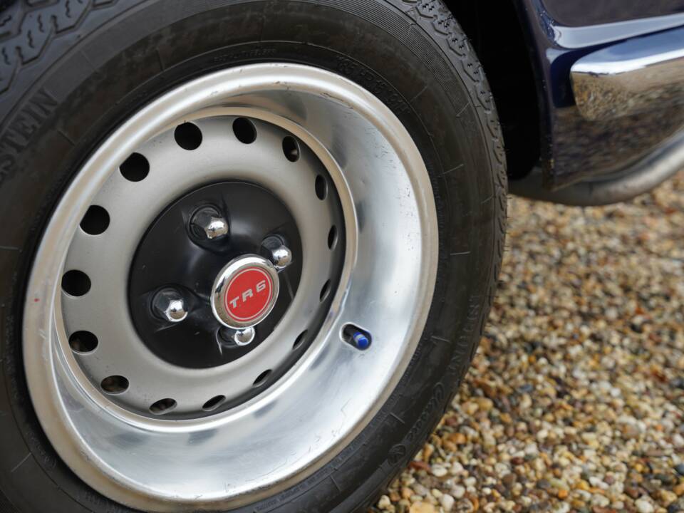 Image 38/50 of Triumph TR 6 PI (1972)
