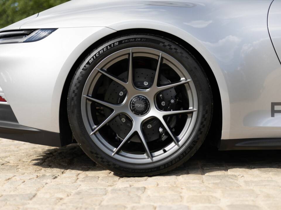 Imagen 16/80 de Porsche 911 S/T (2023)
