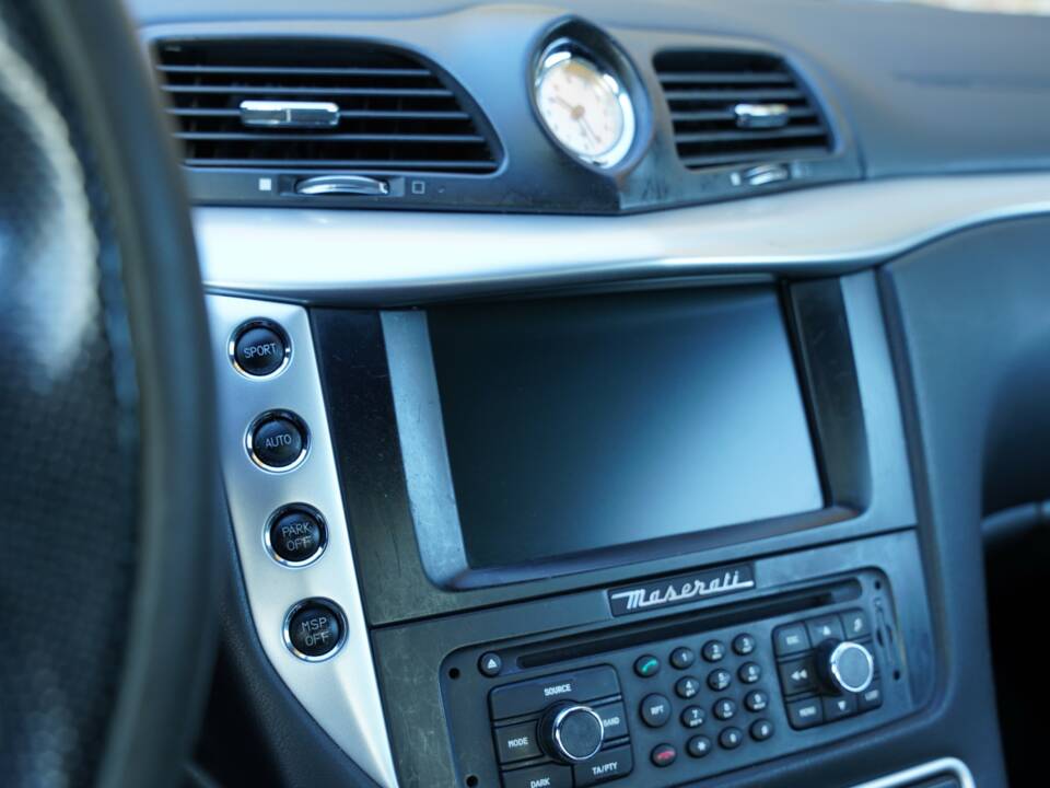 Imagen 40/50 de Maserati GranTurismo S (2010)