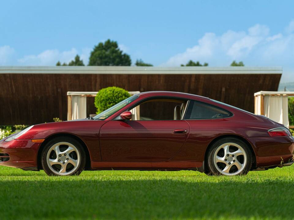 Bild 18/50 von Porsche 911 Carrera (1999)