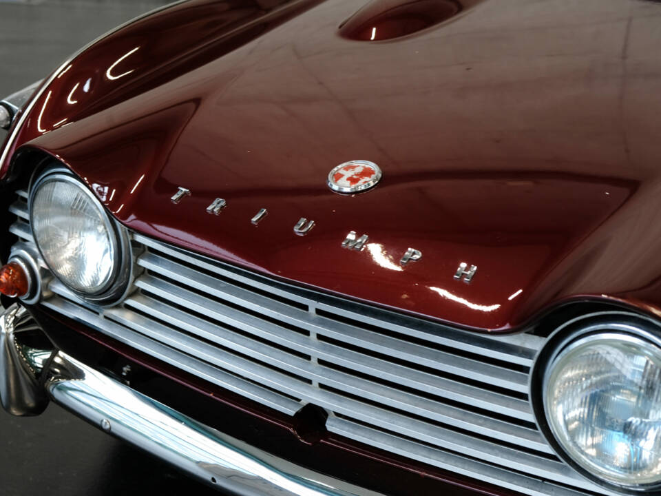 Imagen 6/24 de Triumph TR 4A IRS (1965)