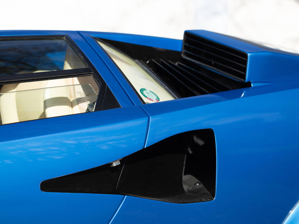 Image 39/50 of Lamborghini Countach LP 400 S (1981)