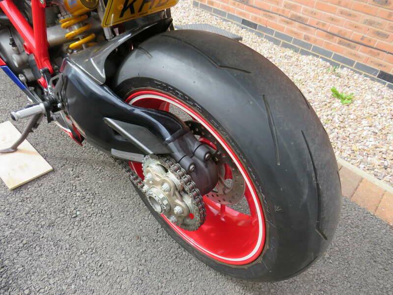 Bild 36/40 von Ducati 1098 R (2008)